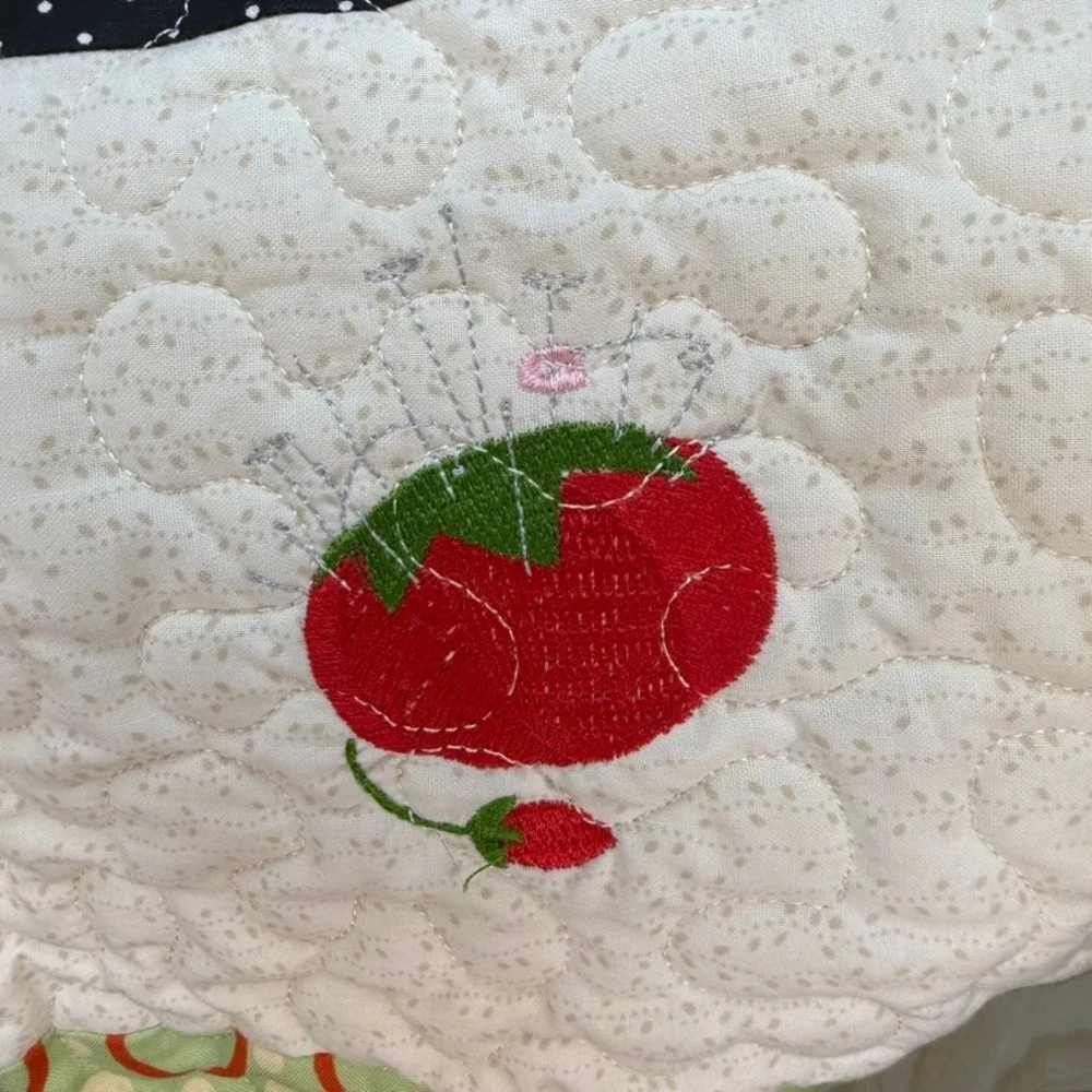 Handmade Sewing Room Quilted Wall Hanging Embroidery Charlotte Buck 2016 29x27